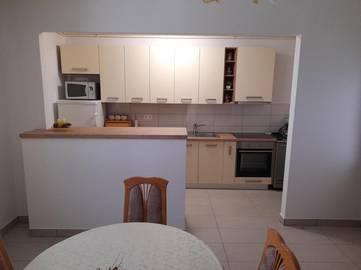 Апартаменты Apartman Lipa Сень Экстерьер фото